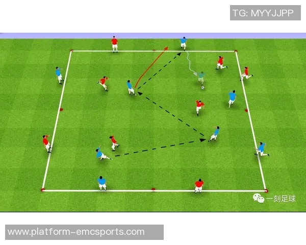 足球控球组合的艺术与技巧探索提升球队战术水平的关键因素